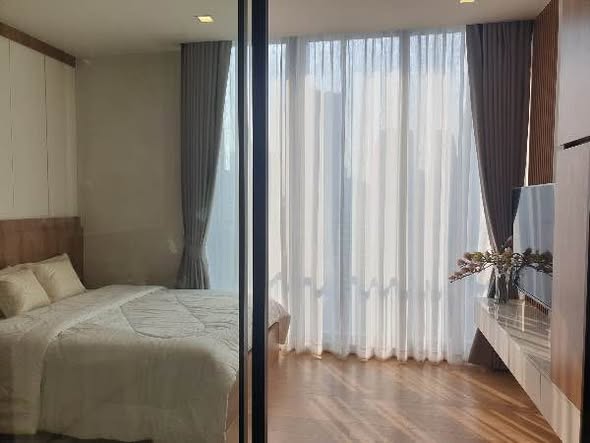 bedroom and room interior of Noble Around Sukhumvit 33