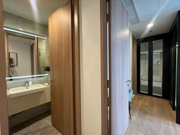 room interior of Noble Around Sukhumvit 33