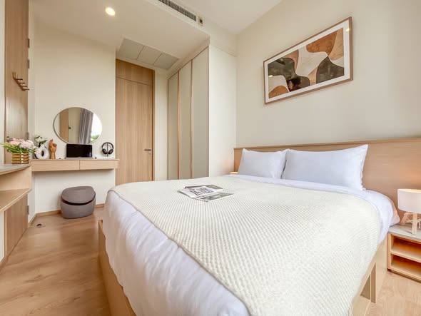 bedroom of Noble BE 19