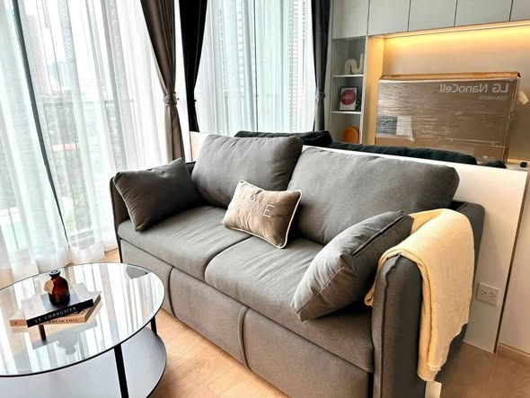 living room and bedroom of Noble BE 19