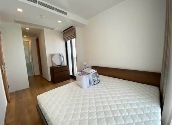 bedroom of Noble BE33