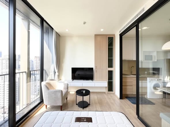 living room and room interior of Noble BE33