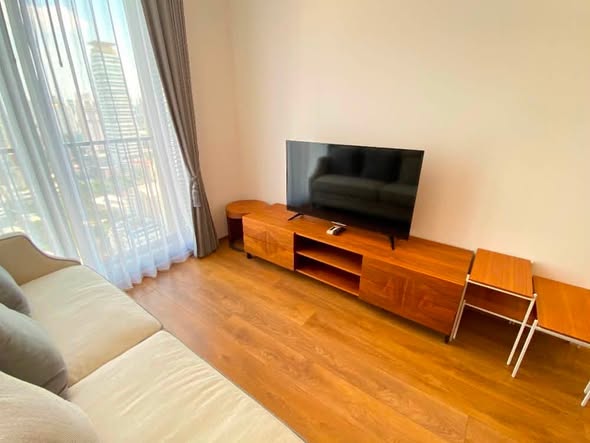 living room and room interior of Noble BE33