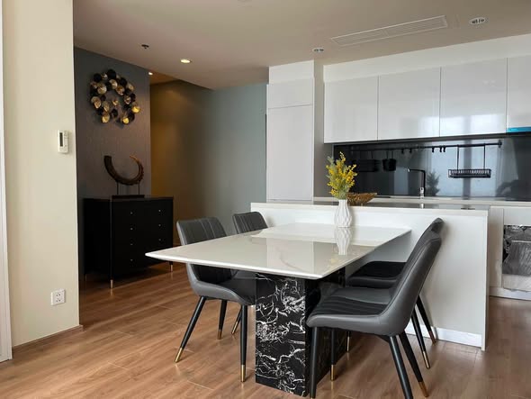 kitchen of Noble Form Thonglor โนเบิล ฟอร์ม ทองหล่อ