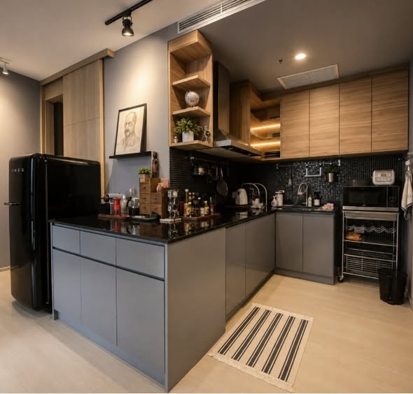 bathroom and kitchen of Noble Ploenchit
