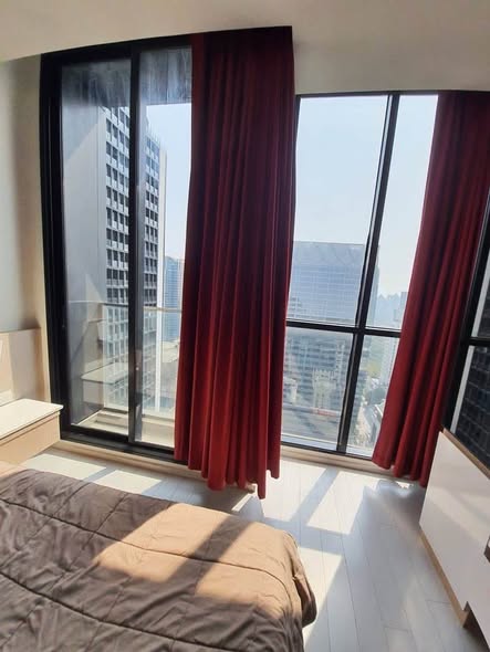 bedroom of Noble Ploenchit