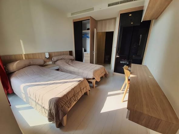 bedroom of Noble Ploenchit