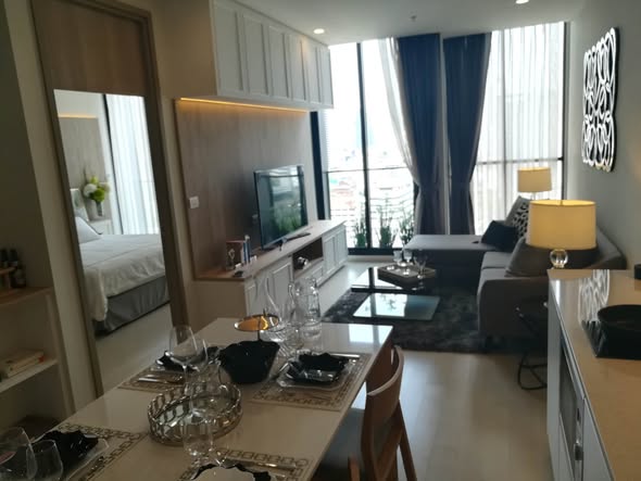 bedroom of Noble Ploenchit