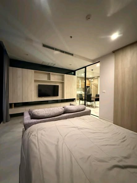 bedroom of Noble Ploenchit