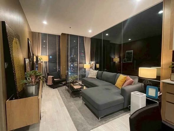 bedroom and living room of Noble Ploenchit