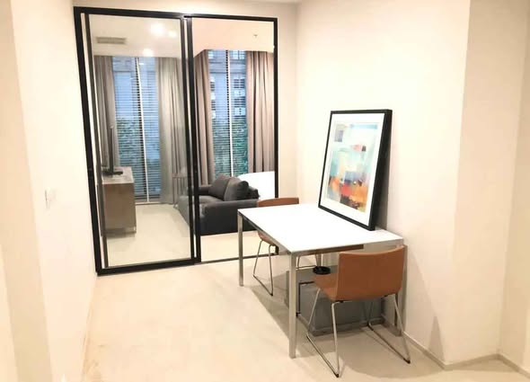 bedroom and room interior of Noble Ploenchit