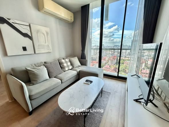 living room and bedroom of Noble Recole