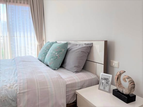 bedroom of Noble Refine