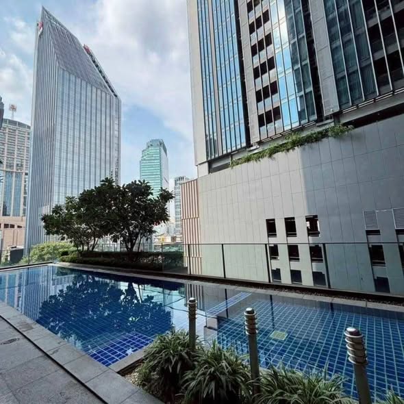 pool of Noble Refine