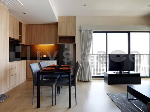 living room of Noble Reflex