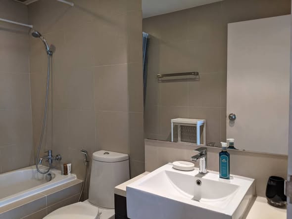 bathroom of Noble Remix