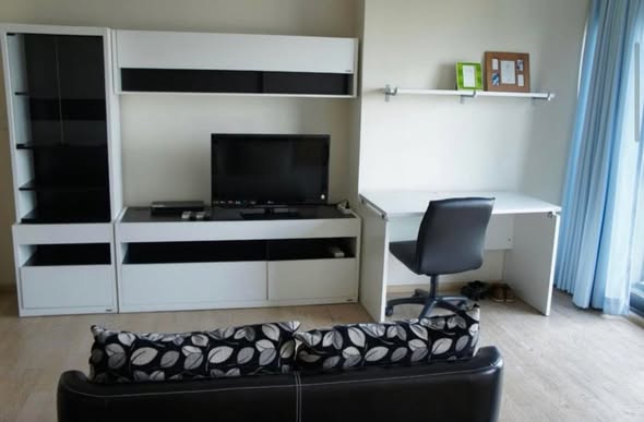 bedroom and living room of Noble Remix