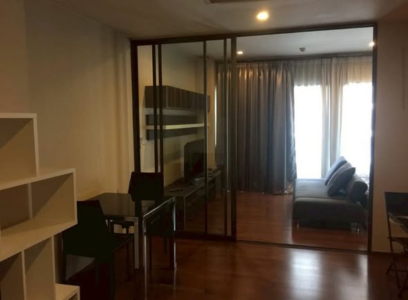 bedroom and room interior of Noble Remix