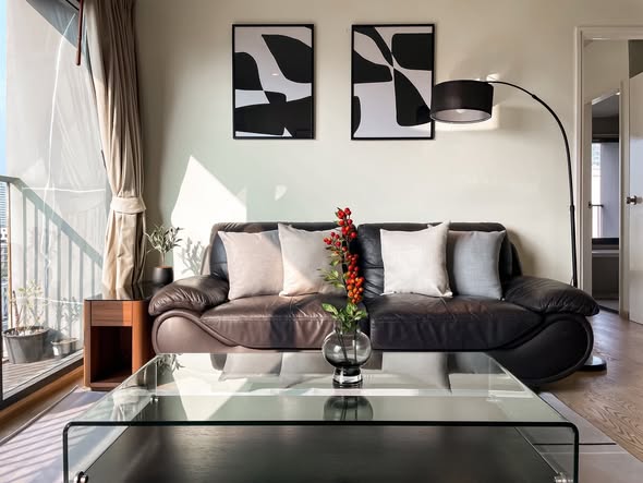 living room of Noble Remix