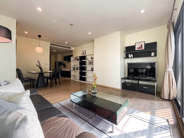 living room and bedroom of Noble Remix
