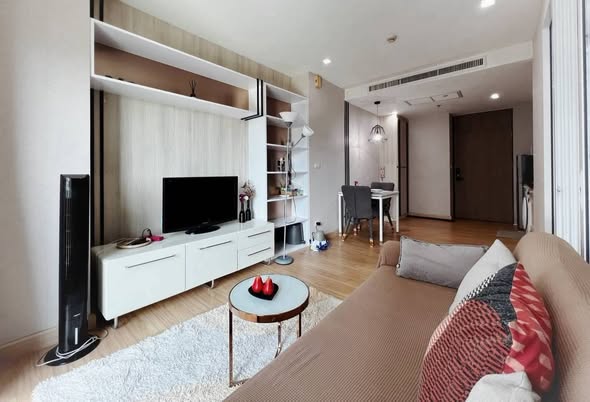 living room and bedroom of Noble Remix