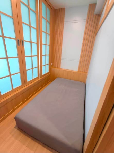 bedroom of Noble Revent