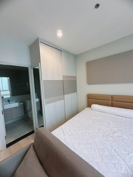 bedroom of Noble Revolve Ratchada 1