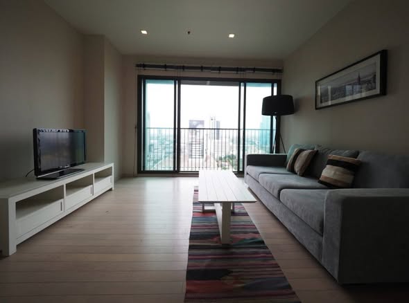 living room of Noble Solo