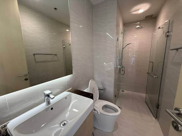 bathroom of Noble State Sukhumvit 39