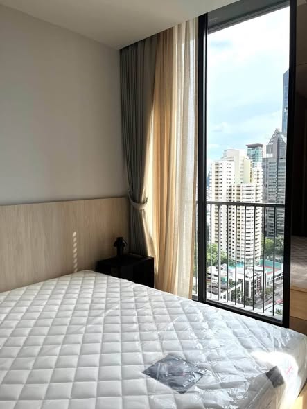 bedroom of Noble State Sukhumvit 39