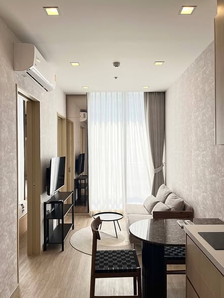 bedroom and bathroom of Noble State Sukhumvit 39