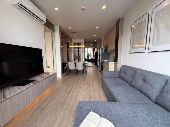 bedroom and living room of Noble State Sukhumvit 39