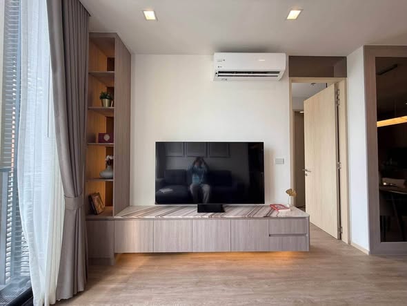 bedroom and living room of Noble State Sukhumvit 39