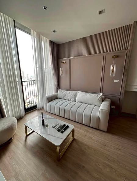 bedroom and living room of Noble State Sukhumvit 39