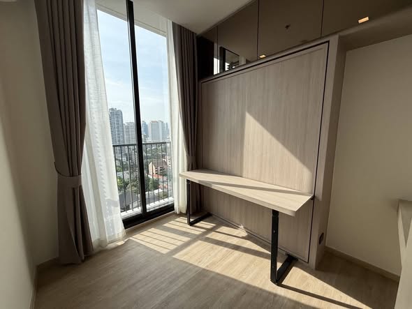 bedroom and room interior of Noble State Sukhumvit 39