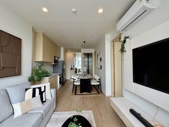 living room of Noble State Sukhumvit 39