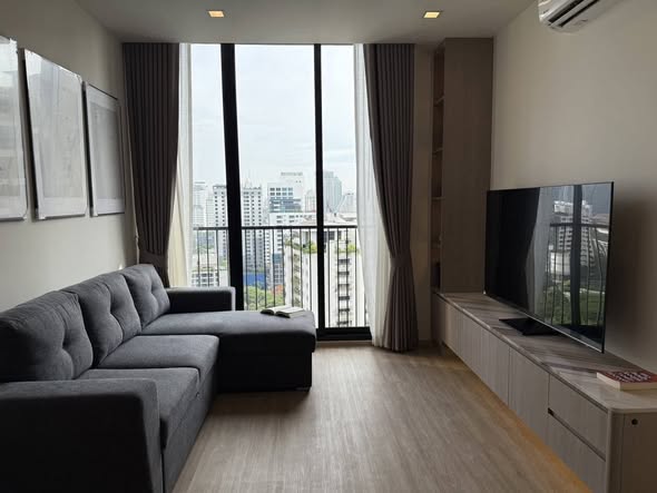 living room and bedroom of Noble State Sukhumvit 39