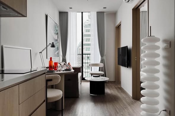 living room and bedroom of Noble State Sukhumvit 39