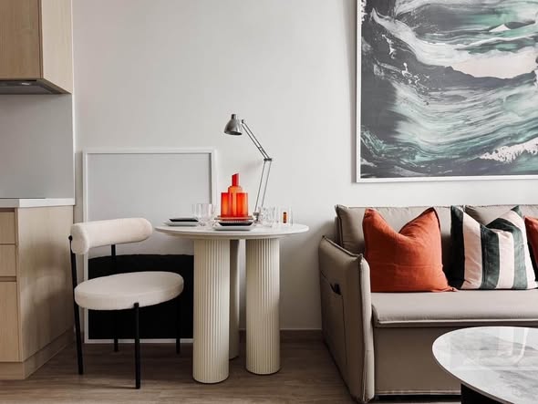 living room and room interior of Noble State Sukhumvit 39