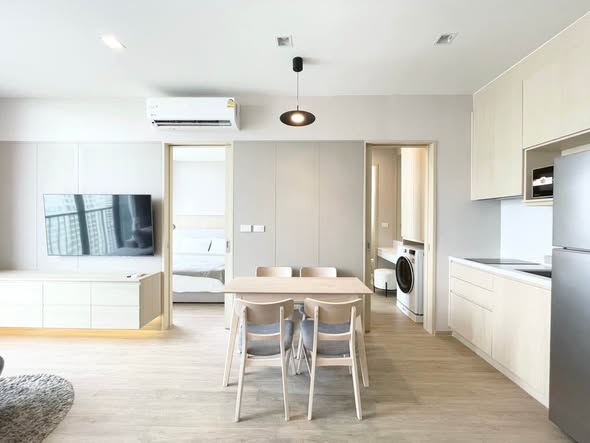 room interior of Noble State Sukhumvit 39