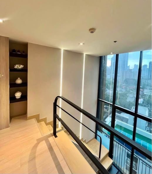 room interior of Noble State Sukhumvit 39