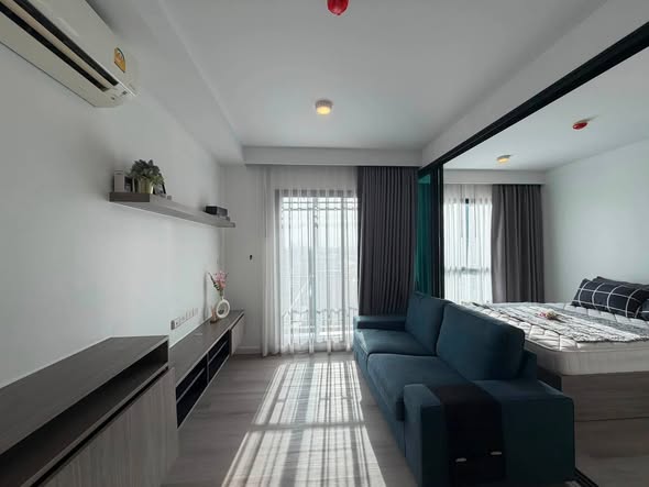 bedroom of Notting Hill Sukhumvit 105