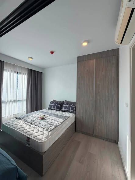bedroom and room interior of Notting Hill Sukhumvit 105
