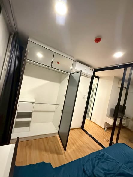 room interior of Notting Hill The Exclusive Charoen Krung 93