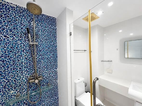 bathroom of Novana Residence