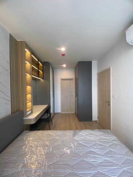 bedroom and room interior of Nue District R9