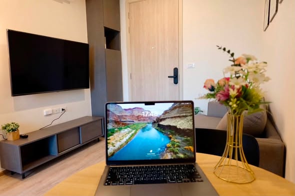 living room of Nue District R9