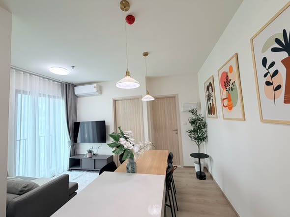 living room of Nue District R9