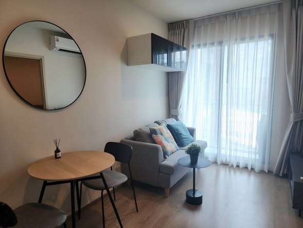 living room and bedroom of Nue District R9
