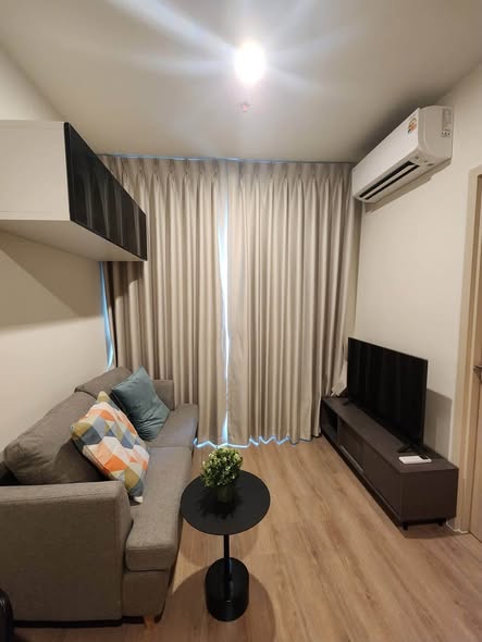 living room and bedroom of Nue District R9